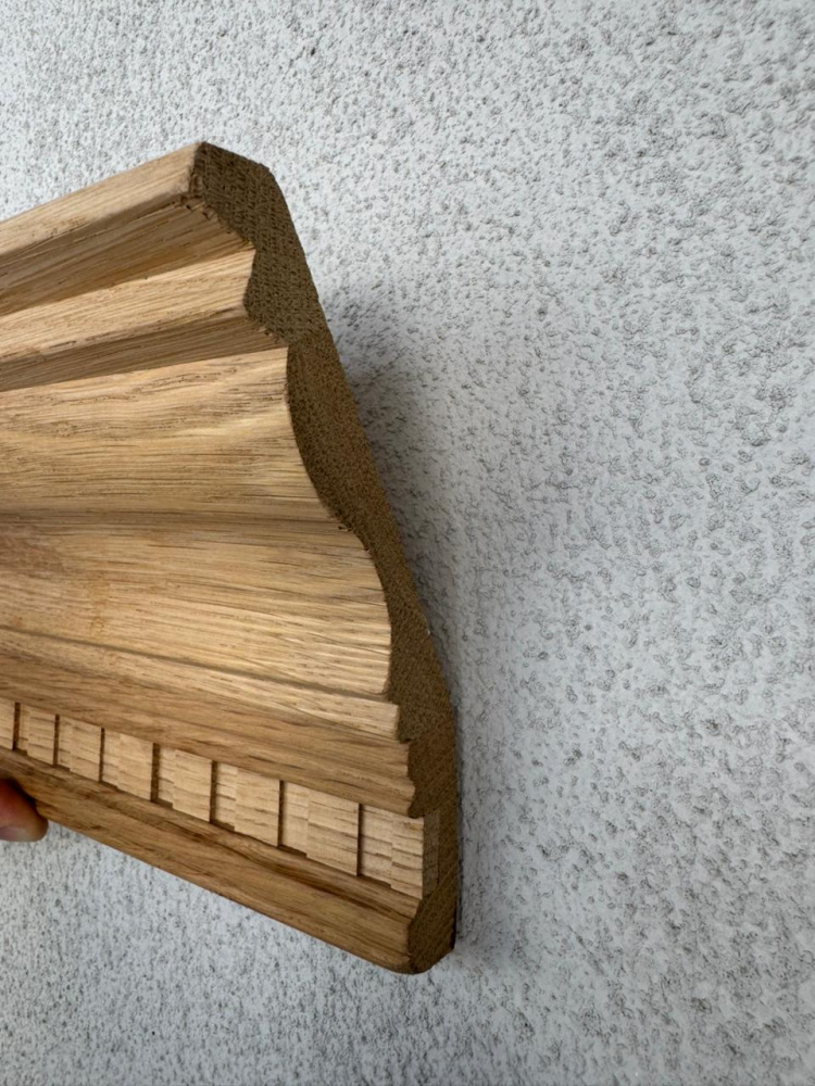 Карниз массив Дуб без покрытия 140 мм (до 2000 мм)